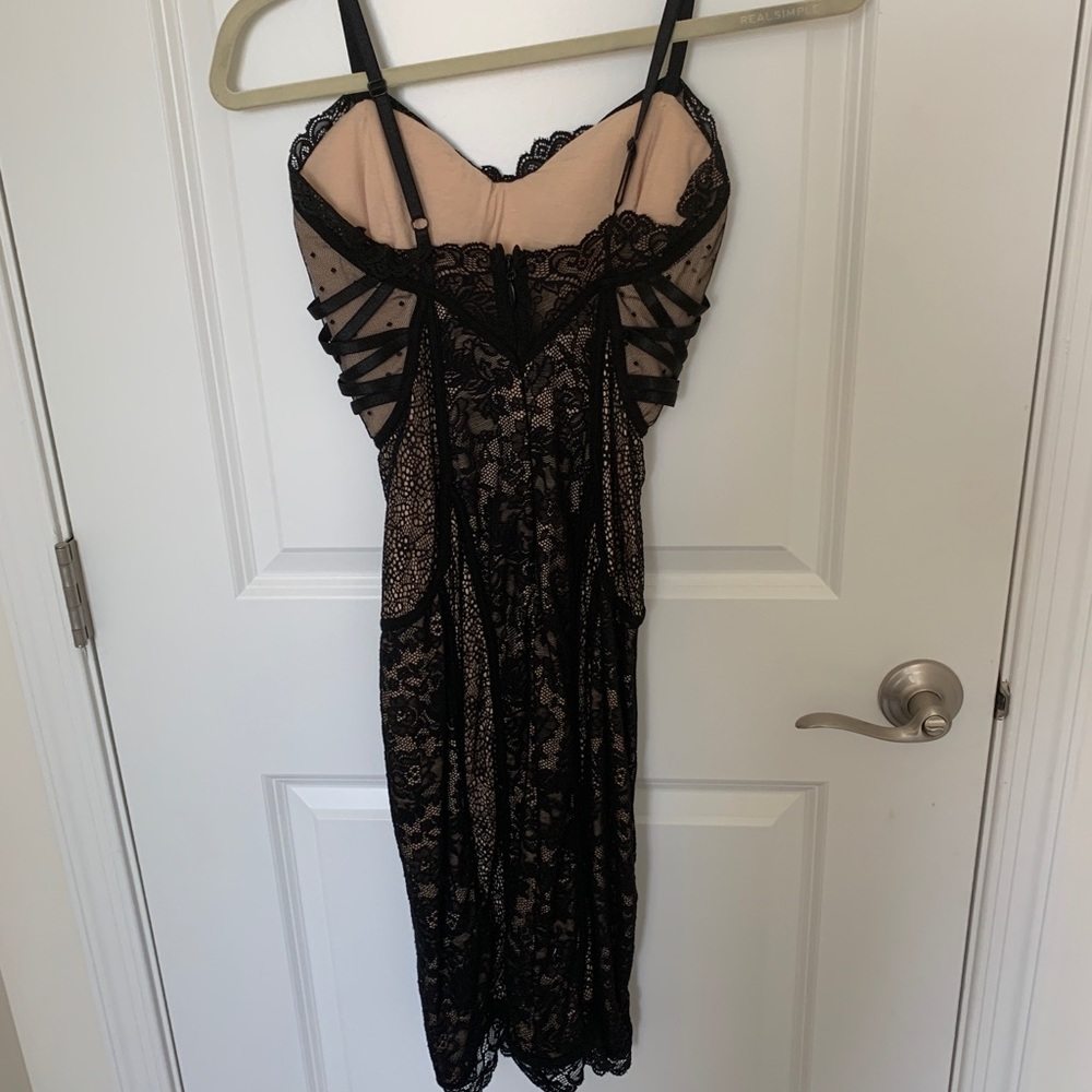 BEBE DRESS - Picture 2 of 3
